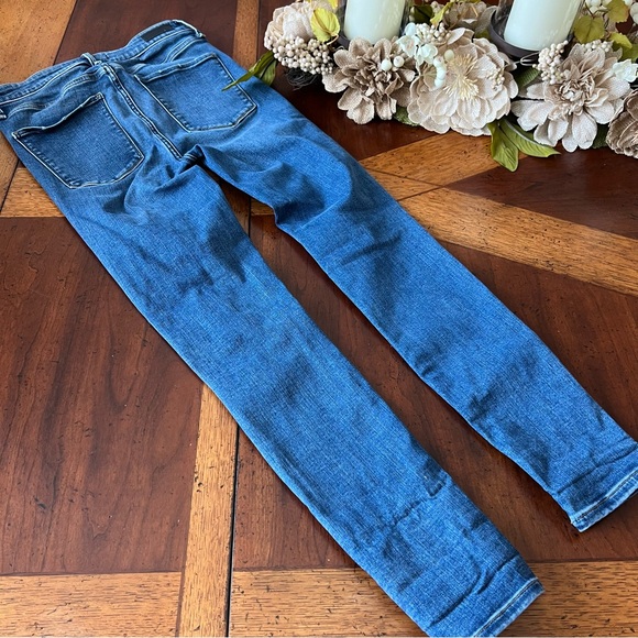 Abercrombie Simone High Rise Super Skinny Jeans - Picture 6 of 6
